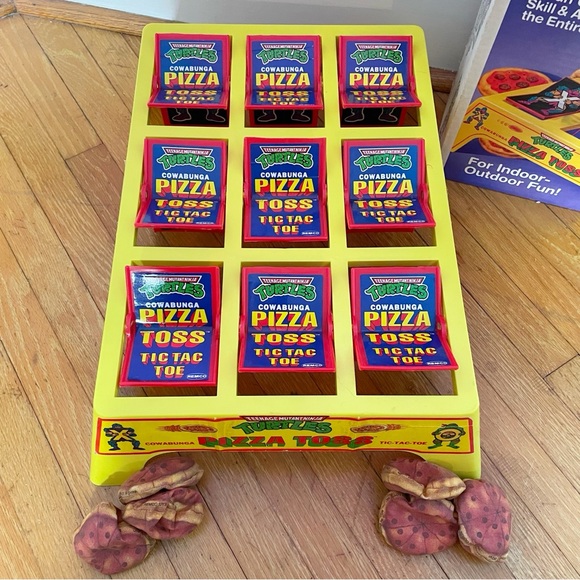 TMNT Cowabunga Pizza Toss Tic Tac Toe 1991 Ramco Very Rare Complete Original Box - Picture 3 of 16